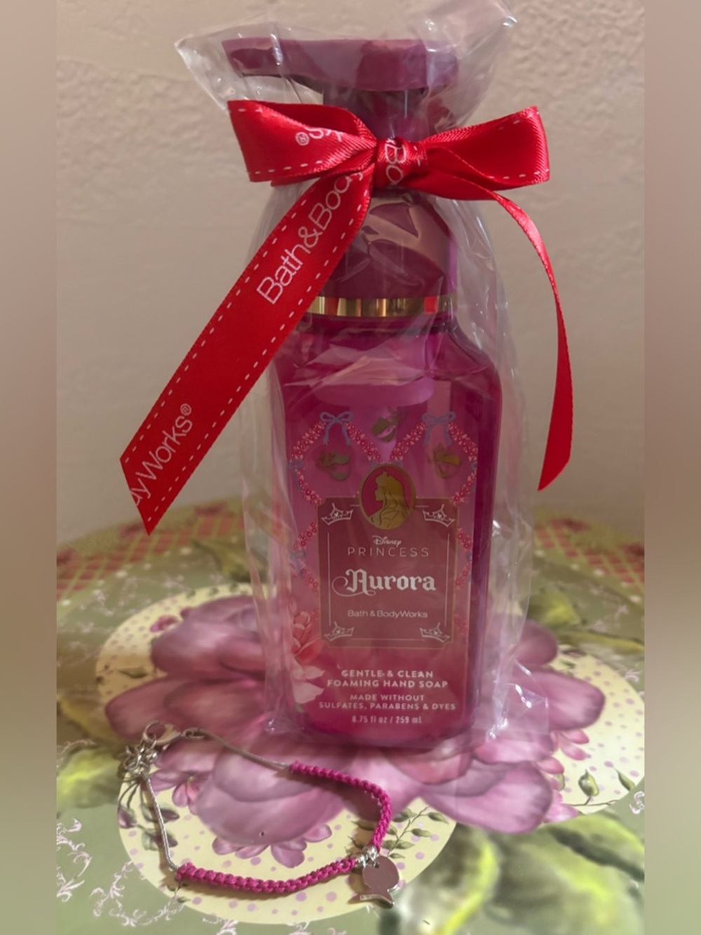 Bath & Body Works Princess Aurora Gentle Foaming Hand Soap w/Accessories - Picture 3 of 6